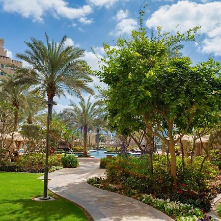Appartement Gorgeous 2Br In Fairmont à Dubaï Extérieur photo