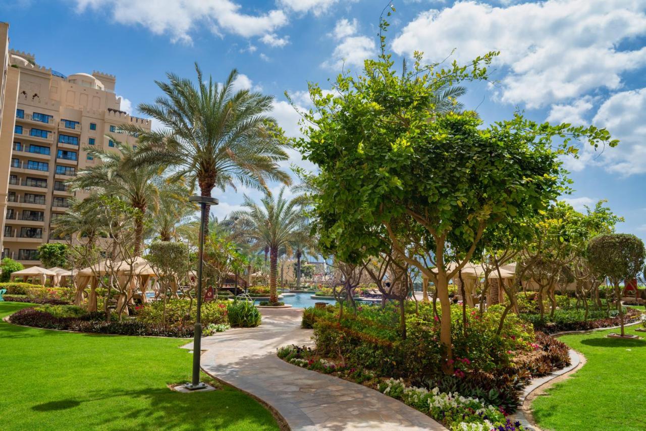 Appartement Gorgeous 2Br In Fairmont à Dubaï Extérieur photo