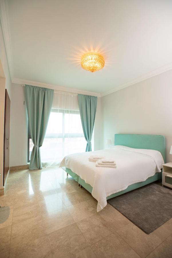 Appartement Gorgeous 2Br In Fairmont à Dubaï Extérieur photo